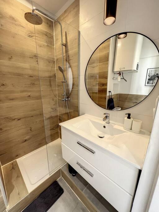 Appartement Lumineux Au Coeur De La Joliette Marseille Kültér fotó